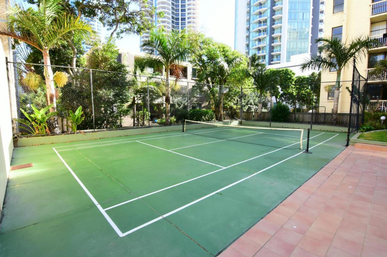 Erika'S Holiday Apartment โกลด์โคสต์ ภายนอก รูปภาพ
