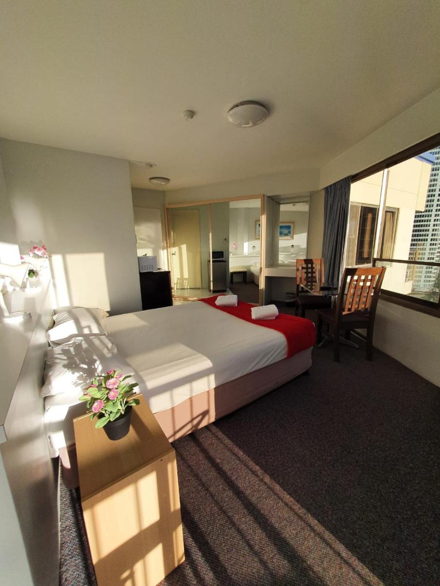 Erika'S Holiday Apartment โกลด์โคสต์ ภายนอก รูปภาพ
