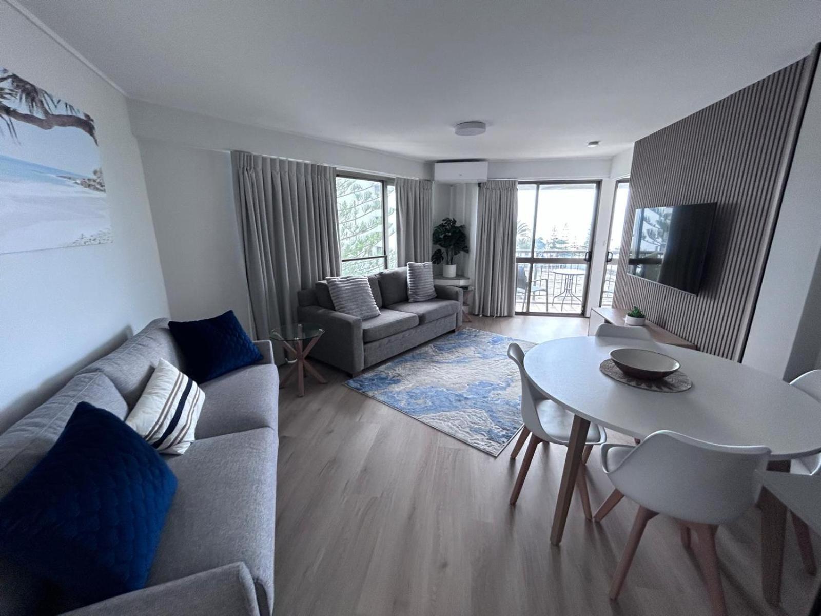 Erika'S Holiday Apartment โกลด์โคสต์ ภายนอก รูปภาพ