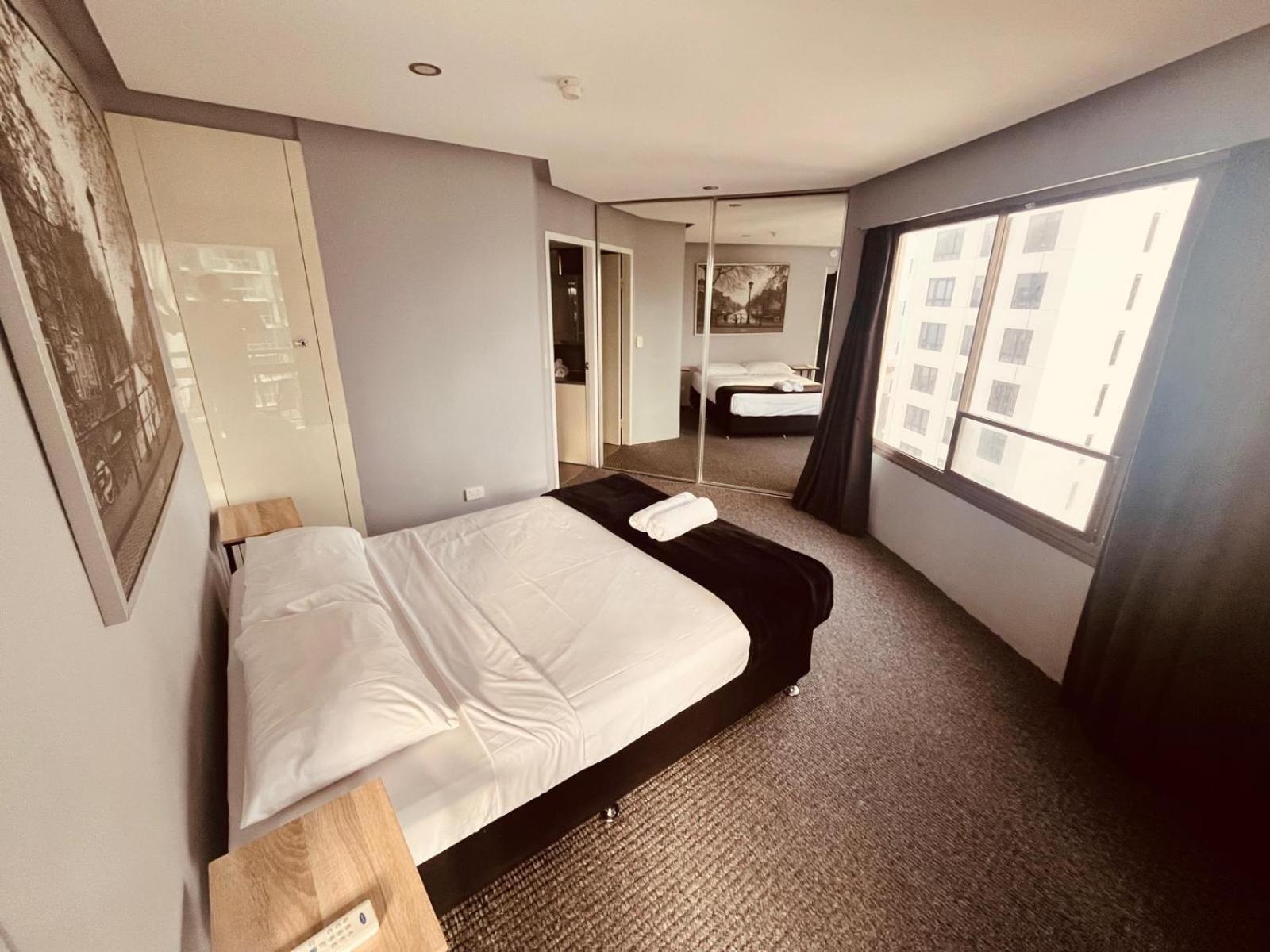 Erika'S Holiday Apartment โกลด์โคสต์ ภายนอก รูปภาพ