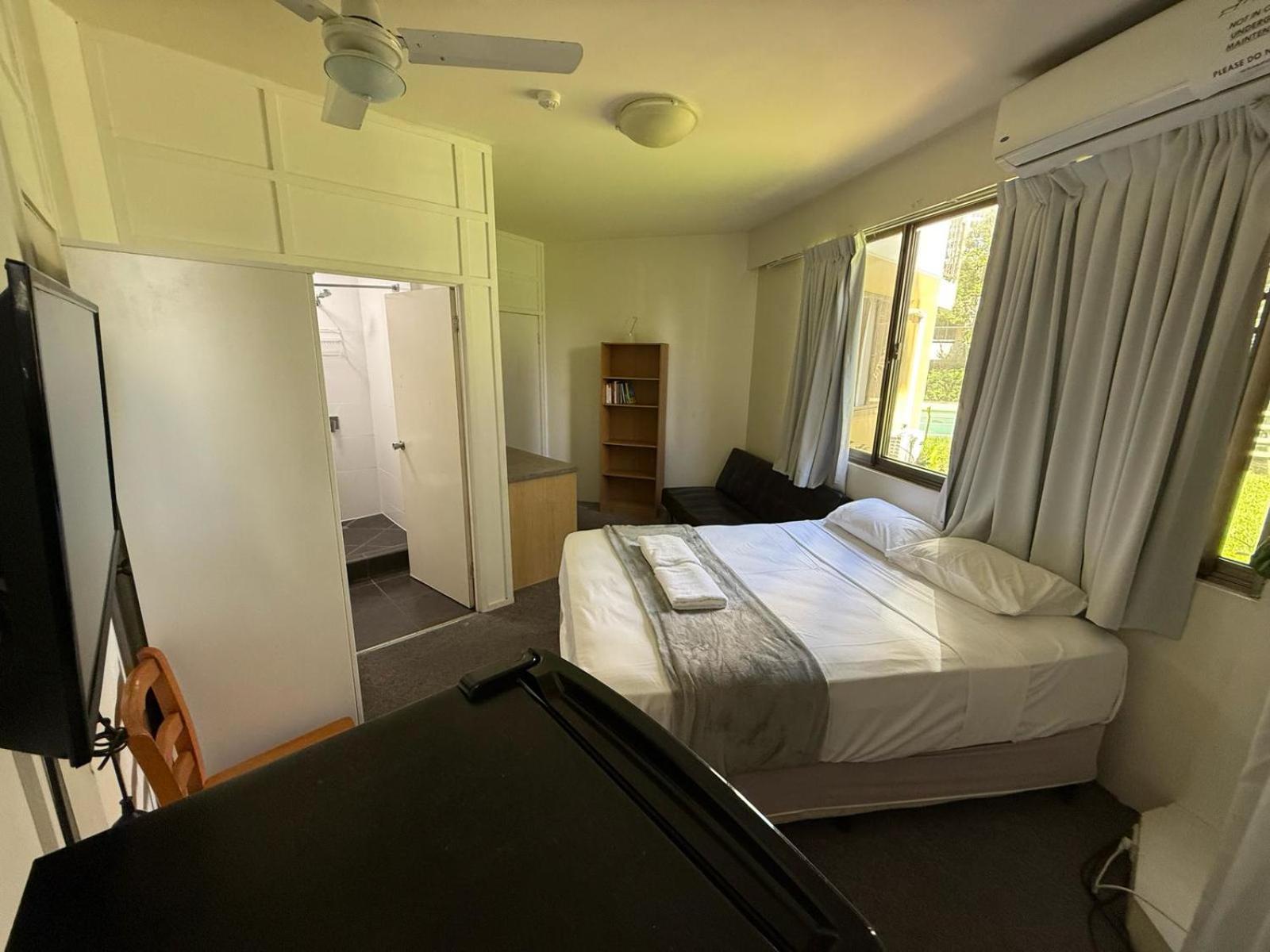 Erika'S Holiday Apartment โกลด์โคสต์ ภายนอก รูปภาพ