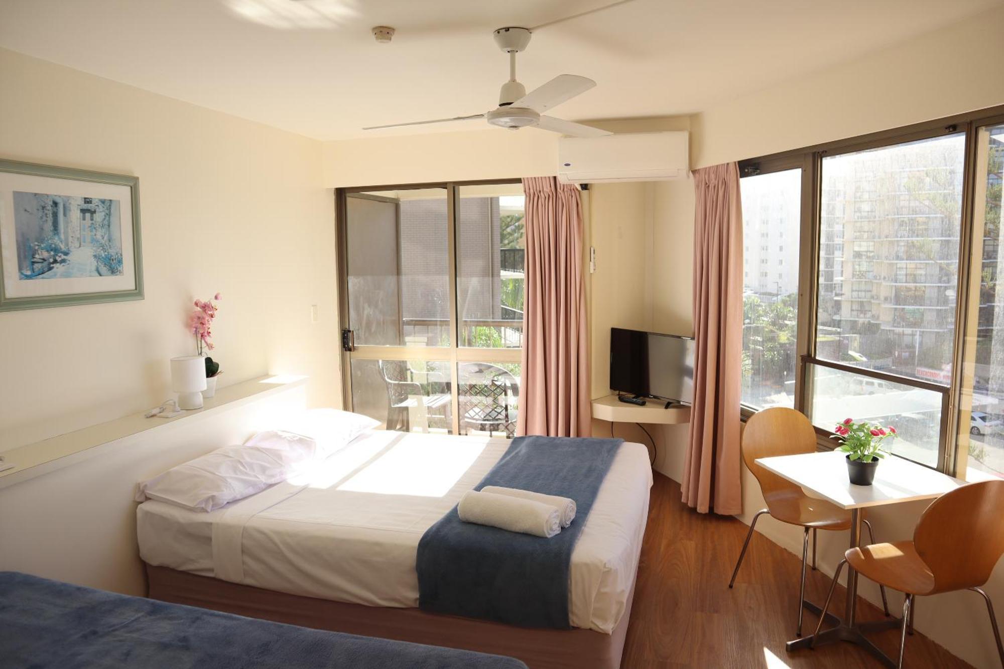 Erika'S Holiday Apartment โกลด์โคสต์ ภายนอก รูปภาพ